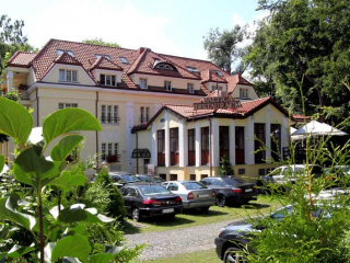 hotel pokoje apartamenty nad morzem wypoczynek relaks rekreacja konferencje spa restauracja VILLA BALTICA Polska Sopot Bałtyk